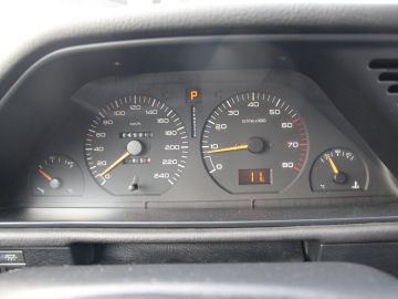 Peugeot 605